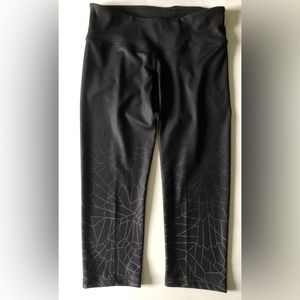 Old Navy Active Capri Workout Tights